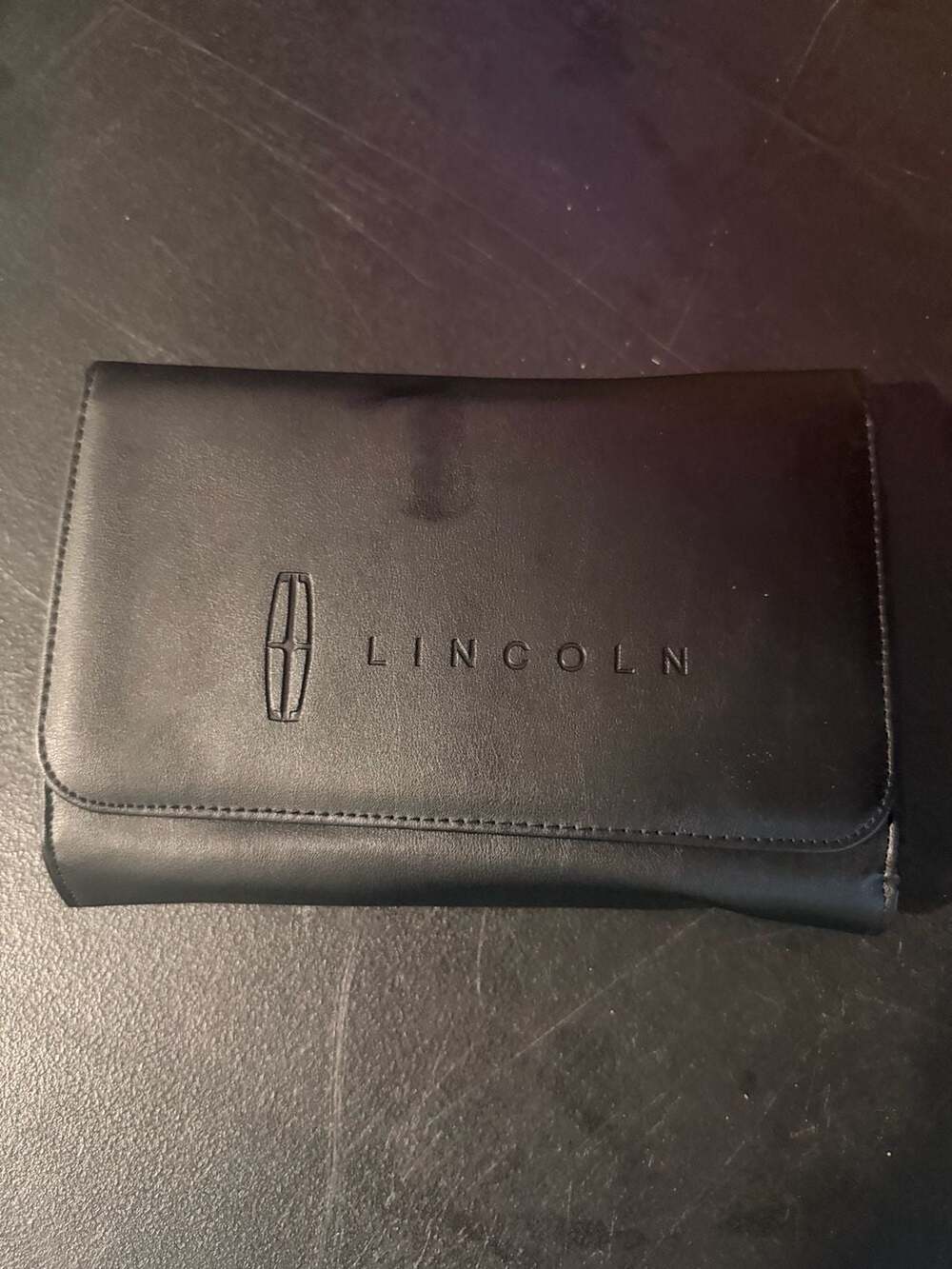 2023 Lincoln Aviator Owner's Manual and Quick Reference Guide with Leather Case